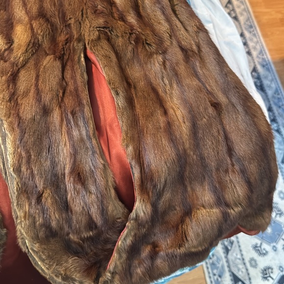 Gorgeous Brown Fur Coat GEORGE BENIOFF Oakland Reno San Francisco Sz L Shawl - Picture 2 of 12